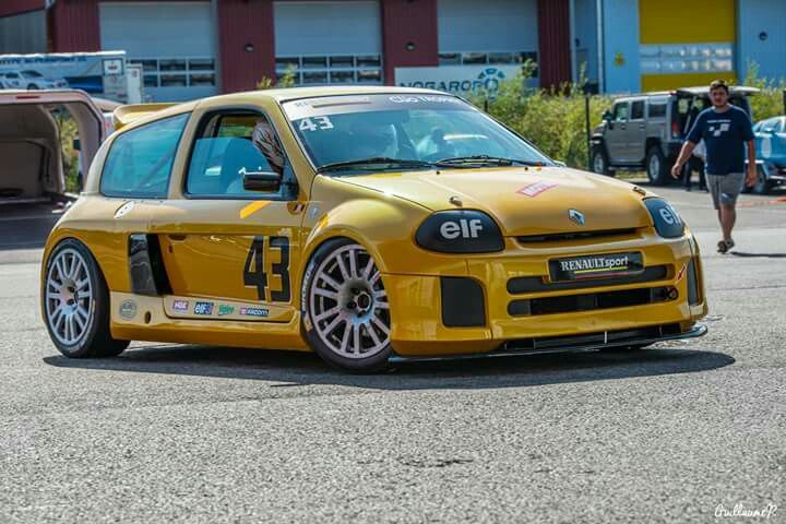 Clio-V6-Trophy